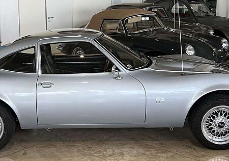 Opel GT