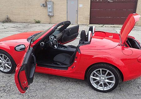 Mazda MX-5 2.0 MZR Roadster Coupe Automatik Center-Line