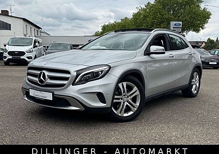 Mercedes-Benz GLA 250 7G-Tro Panorama LED TotWin Kam Shz Navi