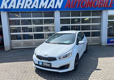 Kia Cee'd Ceed / 1.4 Attract