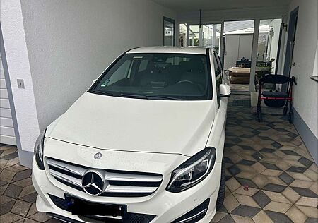 Mercedes-Benz B 180 (246.242)