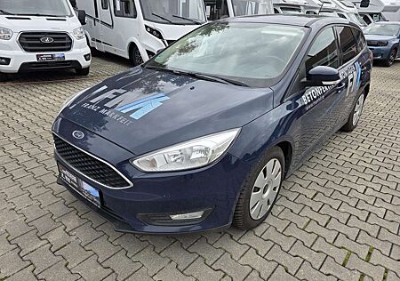 Ford Focus Tunier Buisness Automatik TÜV 01.27