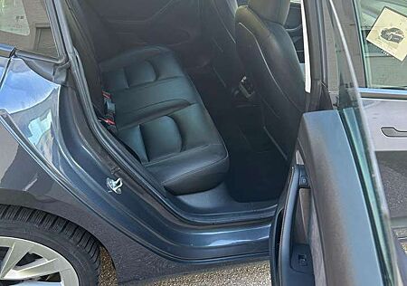 Tesla Model 3 RWD Hinterradantrieb
