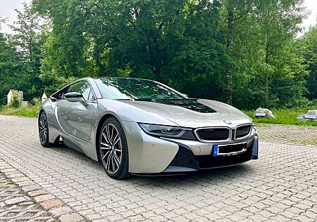 BMW i8 unfallfrei, Individual, Aerodynamikpaket