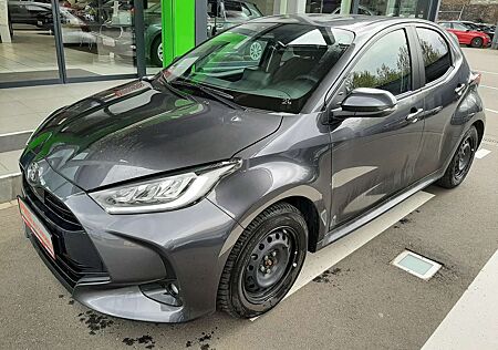 Toyota Yaris Hybrid Teamplayer *5.000km*