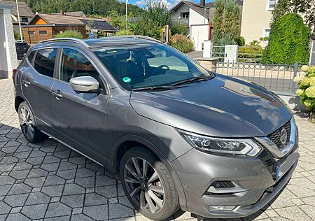 Nissan Qashqai 1.3 DIG-T DCT TEKNA