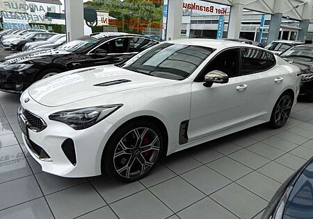 Kia Stinger GT 4WD erst 66.600 KM! Head-Up