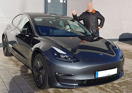 Tesla Model 3 Long Range Dual Motor AWD