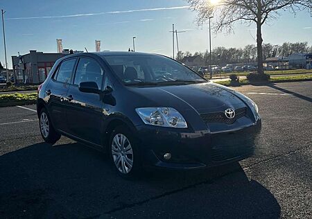 Toyota Auris 1.6 VVT-i Sol