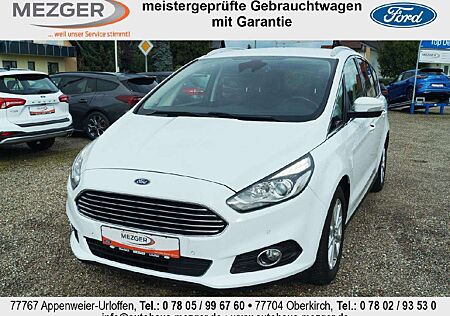 Ford S-Max Titanium 7-Sitzer