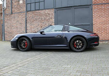 Porsche 911 991.2 Targa 4 GTS