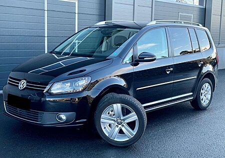 VW Touran Volkswagen 1.6 TDI DPF DSG Comfortline