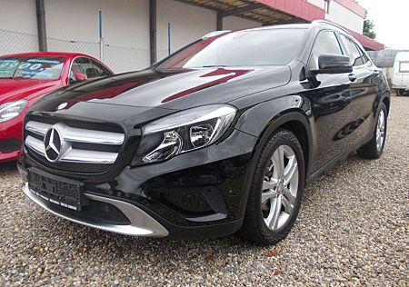 Mercedes-Benz GLA 200 Urban NAVI, AUTOMATIK, el. HECKKL., 18"ALU