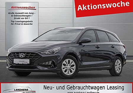 Hyundai i30 Kombi 1.5i Classic //Klima/DAB/Nebel
