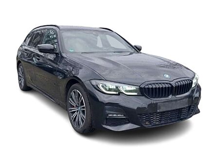 BMW 330 e M SPORT/LASER/PANO/HUD/CAM/HiFi/