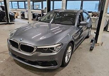 BMW 520 d/Aut/LCPProf/Navi/St&Go/ParkAss/SportLine