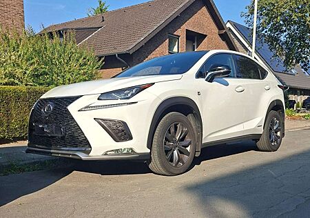 Lexus NX 300h NX 300h E-FOUR F SPORT