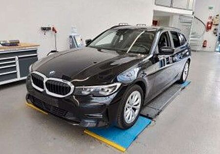 BMW 318 d/Aut/LivCPProf//LED/SportStz/DriParkAs/St&Go