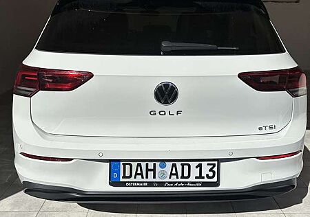 VW Golf Volkswagen Life eTSI