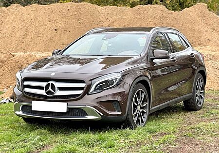 Mercedes-Benz GLA 220 CDI 4Matic Leder Navi Aut. Allrad