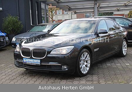 BMW 740 iA*DISTRONIC*KAMERA*KEYLESS*AHK*TOP*