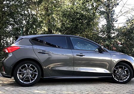 Ford Focus 1.0 EcoBoost Start-Stopp-System ST-LINE