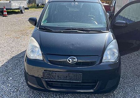 Daihatsu Cuore Black Line TÜV 5/27 Aus 2 Hand