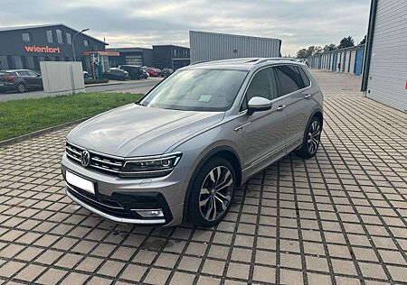 VW Tiguan Volkswagen Highline BMT/Start-Stopp 4Motion R-line