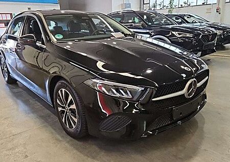 Mercedes-Benz A 180 gebraucht kaufen Mercedes-Benz A 180 **Original 9tkm**