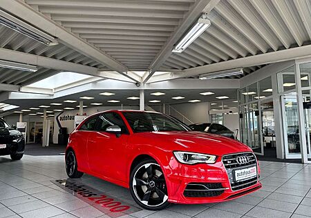 Audi S3 2.0 TFSI quattro XENON/NAVI/SHZ/BT