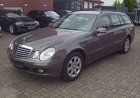 Mercedes-Benz E 200 T Kompressor+Facelift+AHK+Tempomat+PDC+SHZ
