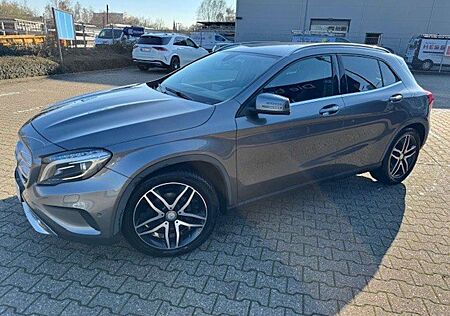 Mercedes-Benz GLA 200 GLA 200 (CDI) d