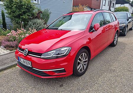 VW Golf Variant Volkswagen 1.6 TDI SCR DSG Comfortline