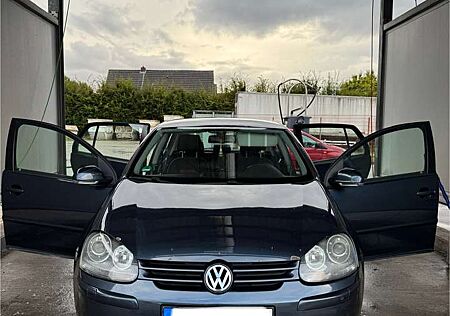 VW Golf Volkswagen 1.6 FSI Automatik Goal