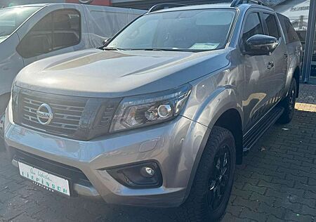 Nissan Navara NP300 N-Guard Double Cab 4x4