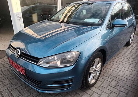 VW Golf Volkswagen VII 1.2TSI COMFORTLINE KLIMAAUT+WR+HU10/27!