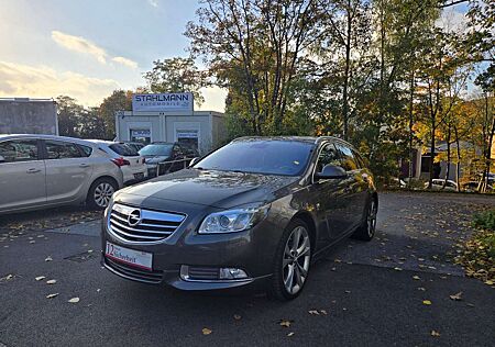 Opel Insignia A Sports Tourer Innovation 4x4Vollaust.