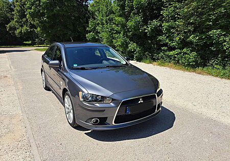 Mitsubishi Lancer Fließheck 1.8 CVT Intense