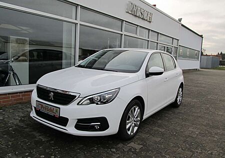 Peugeot 308 Active Pack, Klimaautomatik, Navi, 8- fach bereift