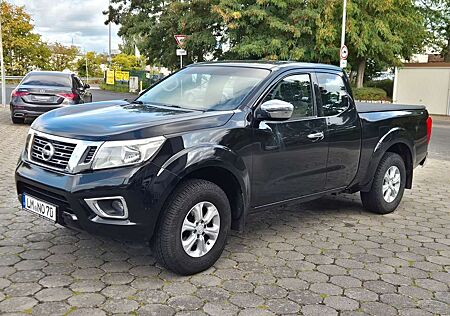 Nissan Navara NP300 Acenta King Cab 4x4