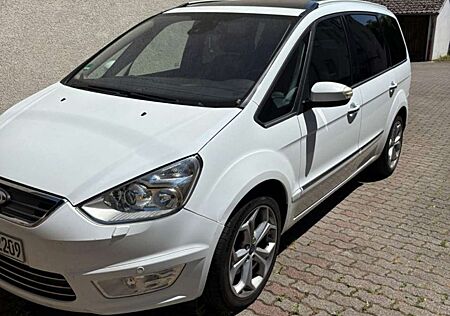 Ford Galaxy 2.2 TDCi DPF Aut. Titanium