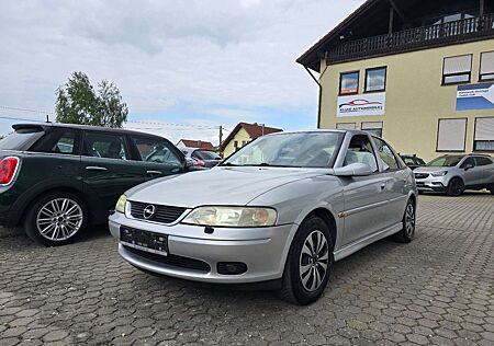 Opel Vectra 1.6 16V Sport