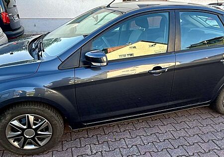 Ford Focus 1.6 16V