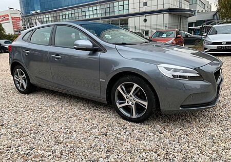 Volvo V40 Momentum Facelift *Scheckheft*siehe Extras