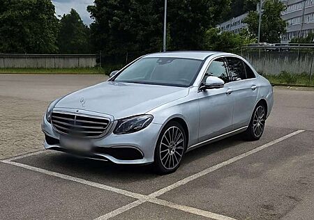 Mercedes-Benz E 200 E-Klasse 4Matic 9G-TRONIC Exclusive