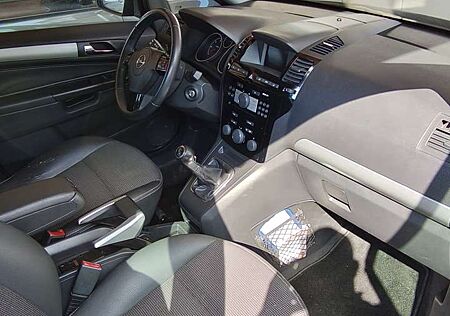 Opel Zafira 1.9 CDTI Sport