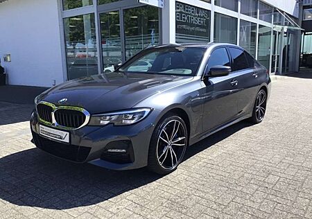 BMW 330 e xDrive M Sport
