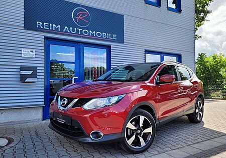 Nissan Qashqai 1.6 DIG-T*360°Kamera*Panoramadach*SHZ*NAVI*AHK*