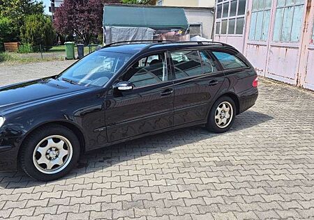 Mercedes-Benz E 200 E -Klasse T-Modell T Kompressor
