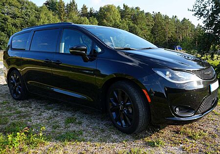 Chrysler Pacifica Limited S 3.6, Vollausst. AHK, 360, Xen